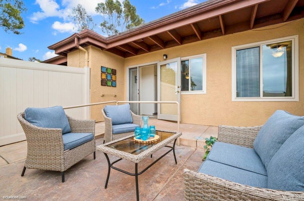 8691 Wahl St, Santee, CA 92071-3350