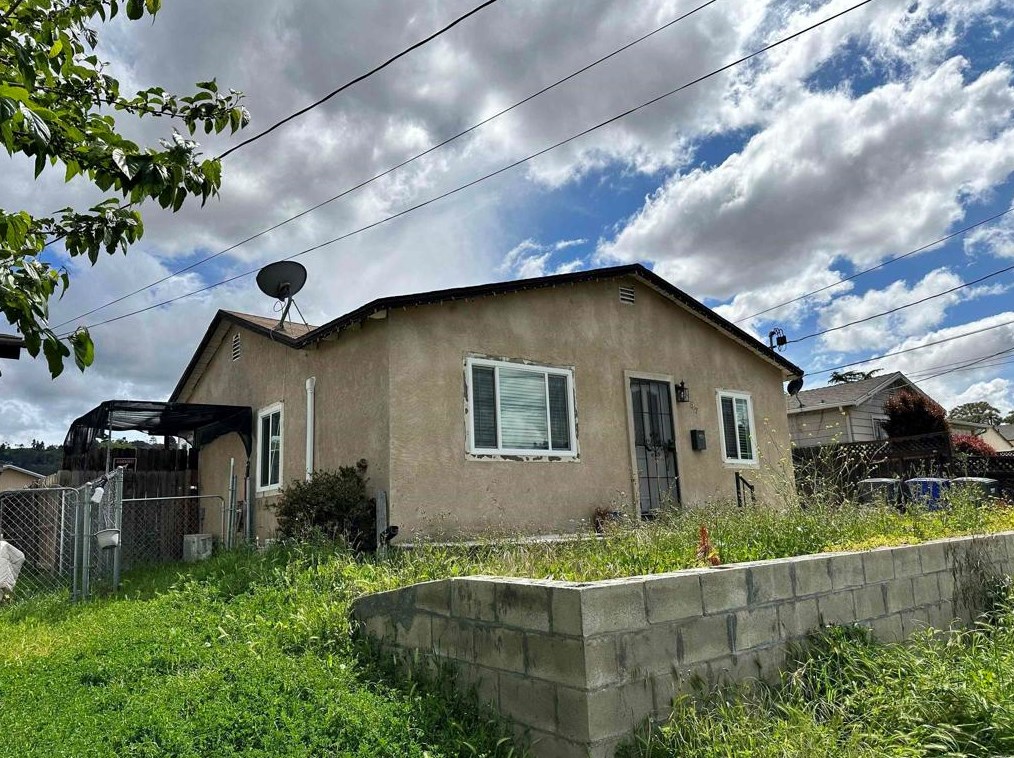 857 W Renette Ave, El Cajon, CA 92020