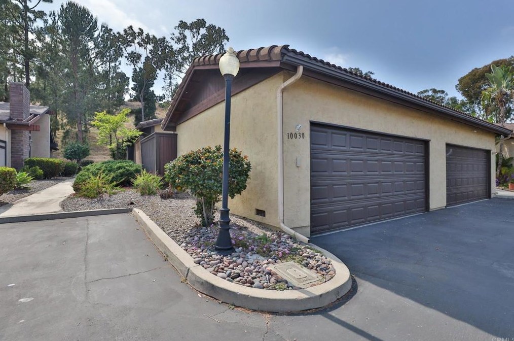 10030 Nuerto Ln, Spring Valley, CA 91977-7130