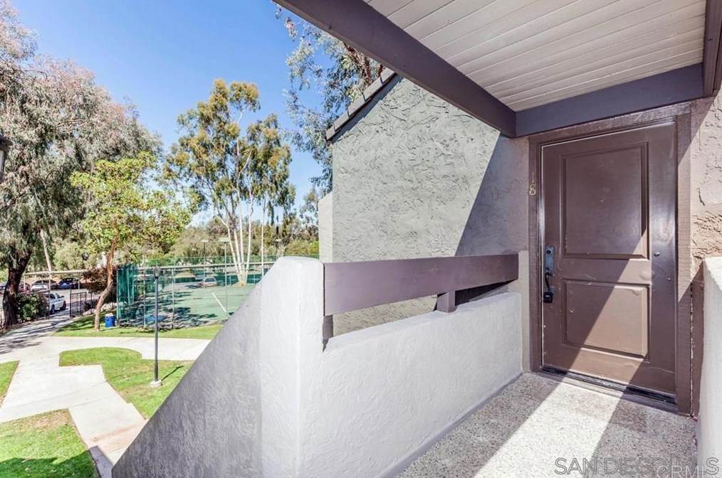1350 N Escondido Blvd #18, Escondido, CA 92026