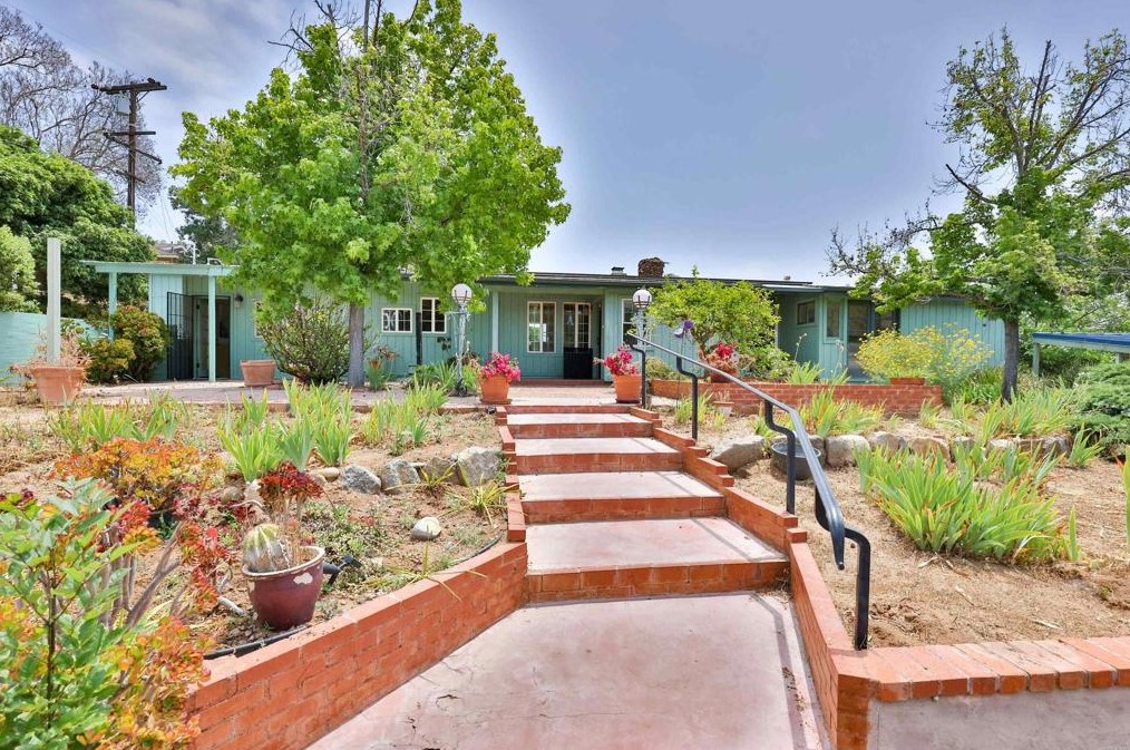 11377 Fuerte, El Cajon, CA 92020