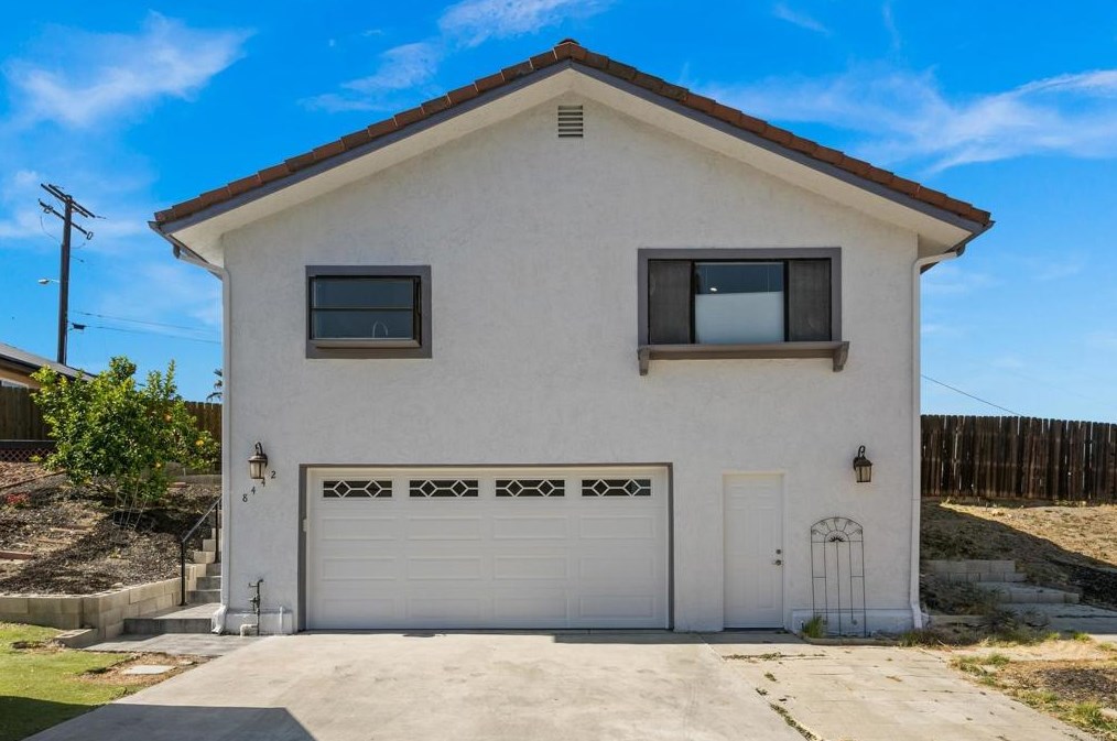 8442 Fanita Dr, Santee, CA 92071-4013