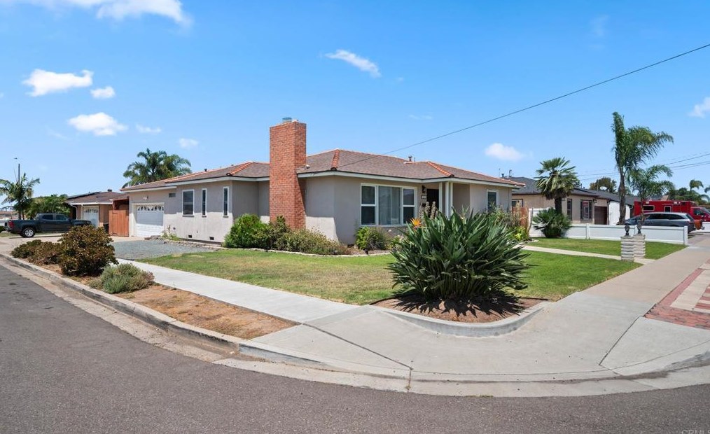 744 Glover Ave, Chula Vista, CA 91910-5808