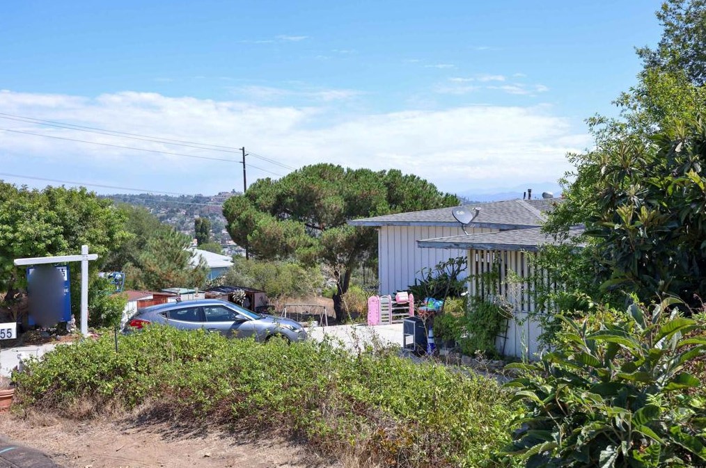 3155 Bonita St, Spring Valley, CA 91977-3015