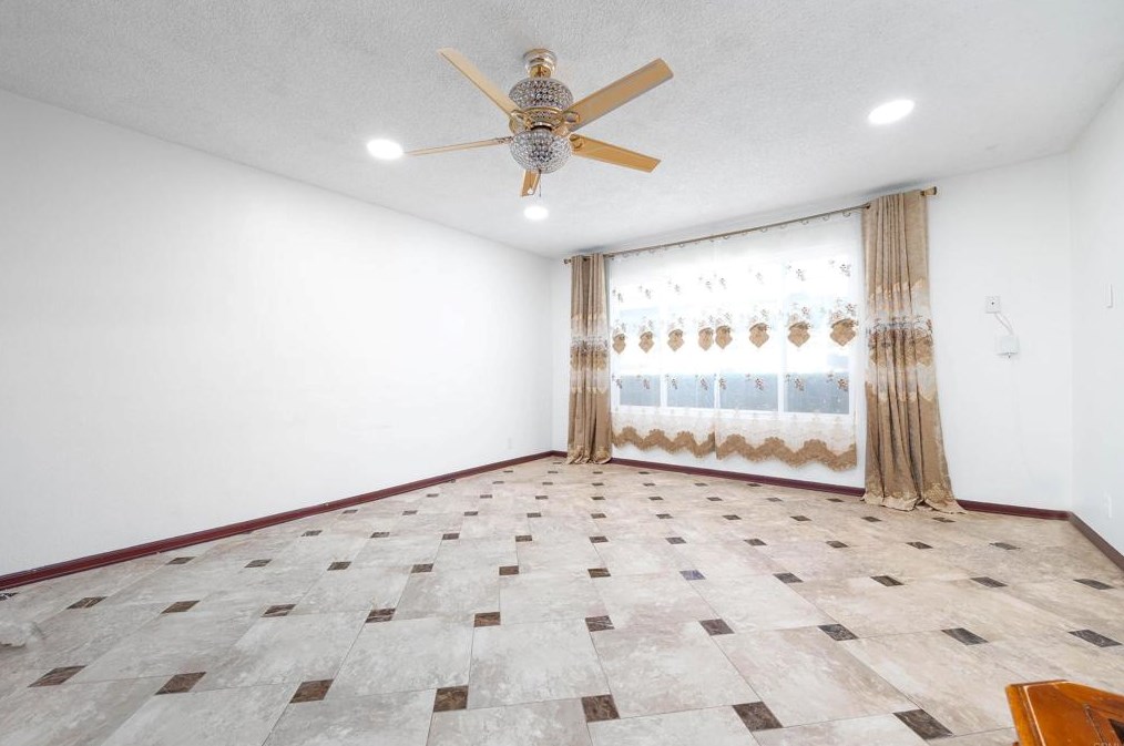 1208 N Mollison Ave, El Cajon, CA 92021