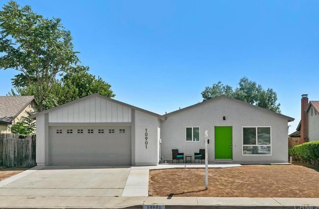 10901 Greencastle St, Santee, CA 92071-1943