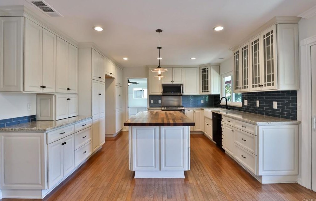 2167 Reineman Rd, Fallbrook CA 92028-4452 exterior