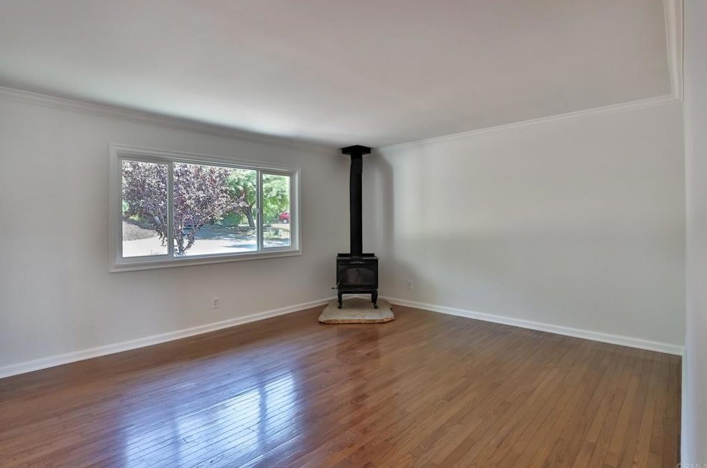 2167 Reineman Rd, Fallbrook CA 92028-4452 exterior