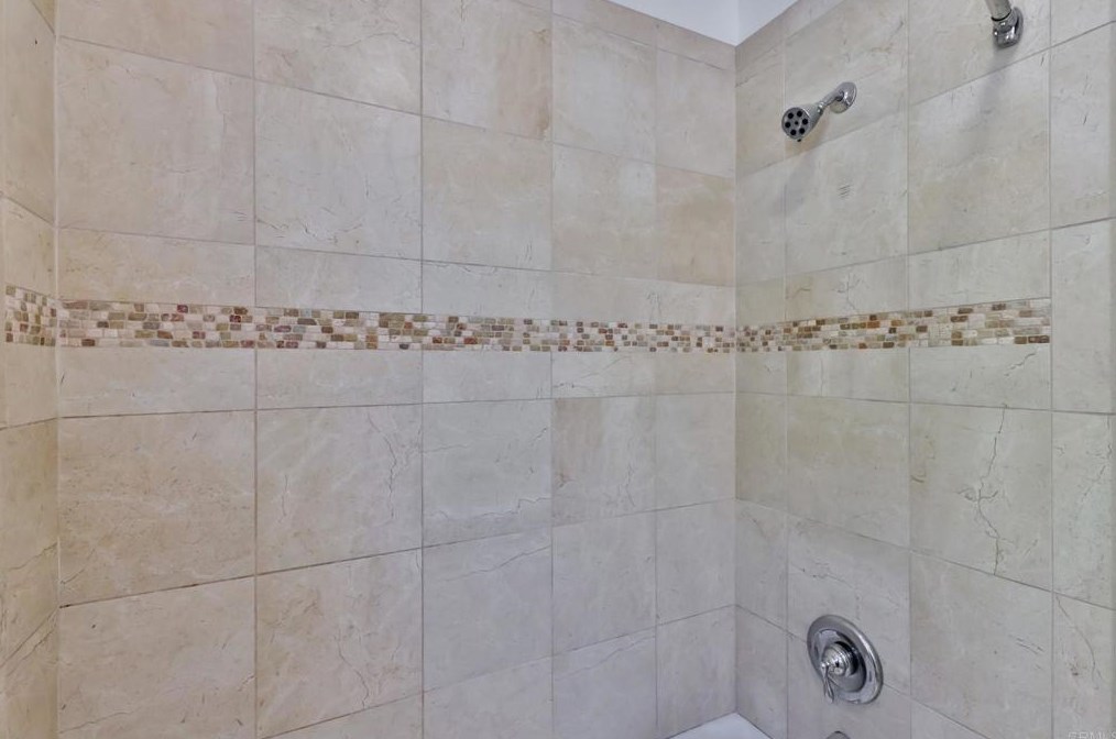 2167 Reineman Rd, Fallbrook CA 92028-4452 exterior