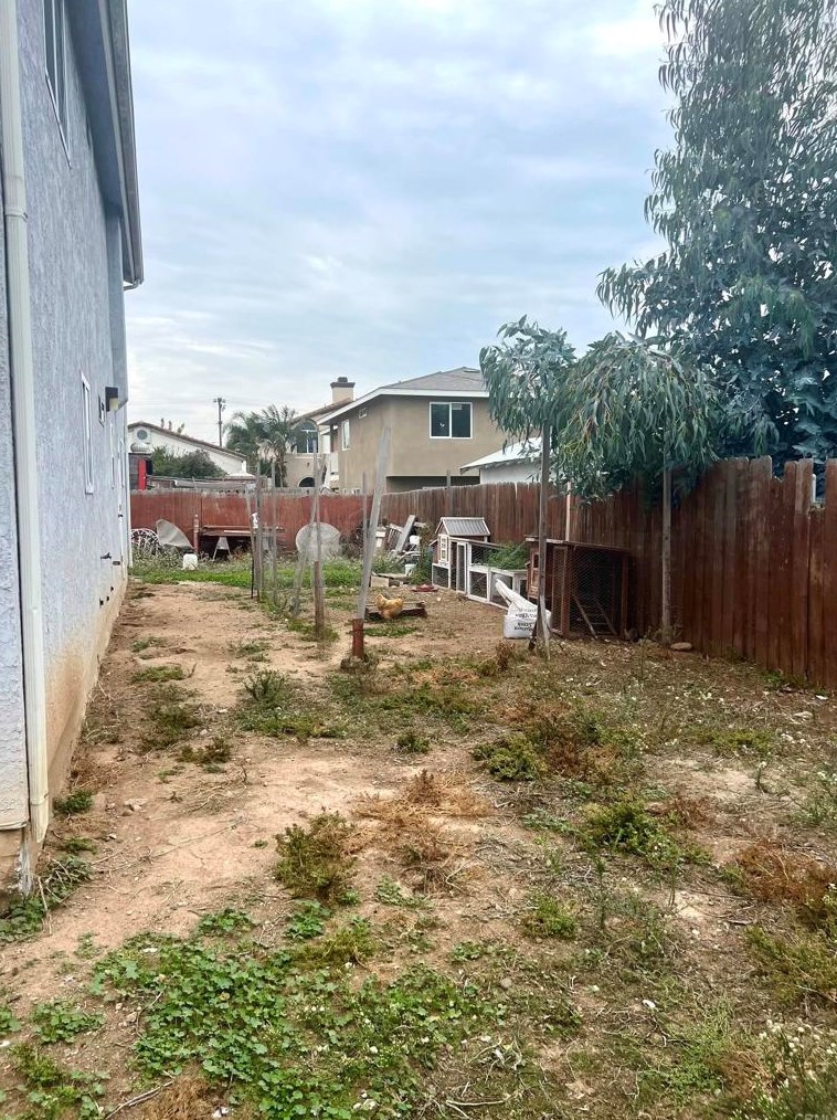 1130 Elm Ave, Chula Vista CA  91911-3307 exterior