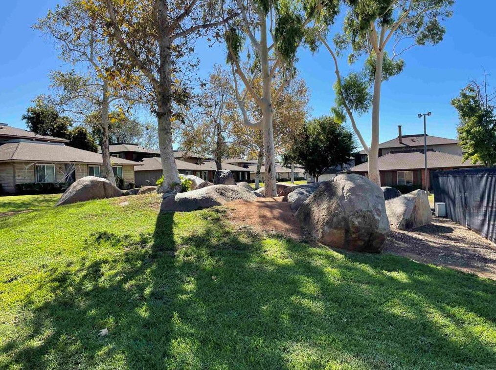 1723 Summertime Dr, El Cajon, CA 92021