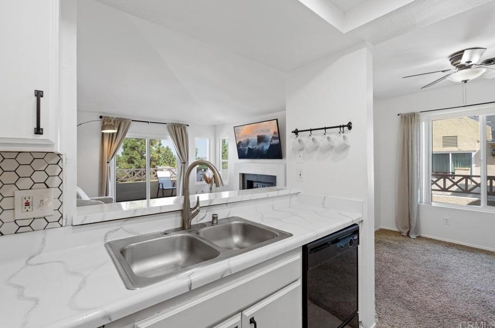2055 Lakeridge Cir #304, Chula Vista, CA 91913