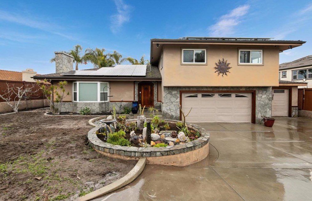 753 N Emerald Dr, Vista, CA 92083