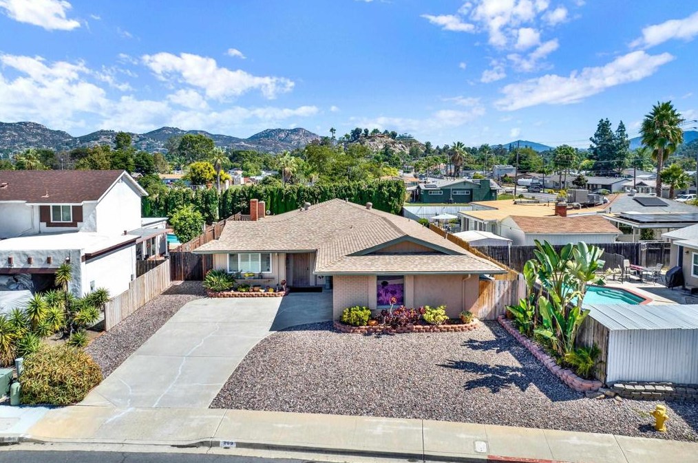 289 Bearing Ln, El Cajon, CA 92019