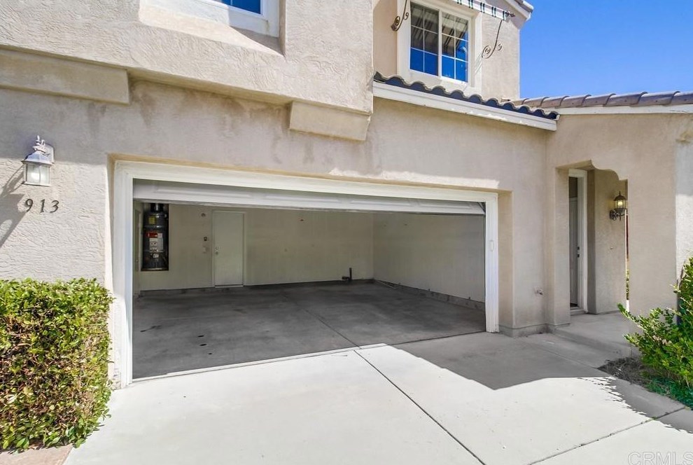 913 Bryce Cyn Ave, Chula Vista CA  91914-3601 exterior