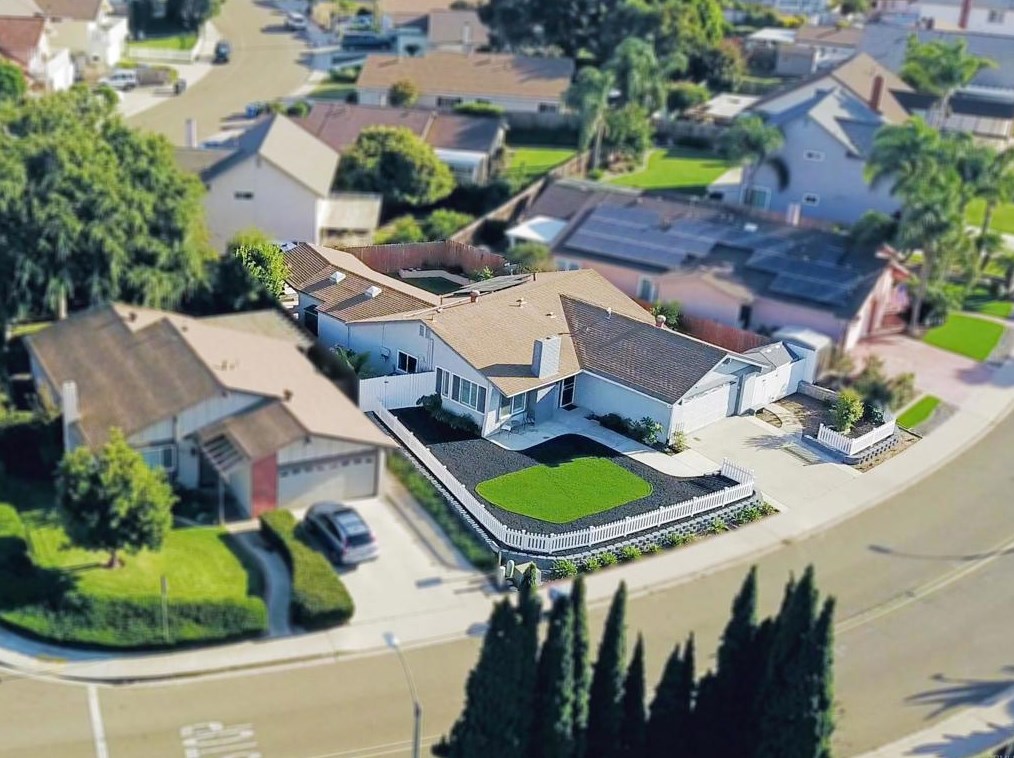 1310 Calle Santiago, Chula Vista, CA 91910-6835