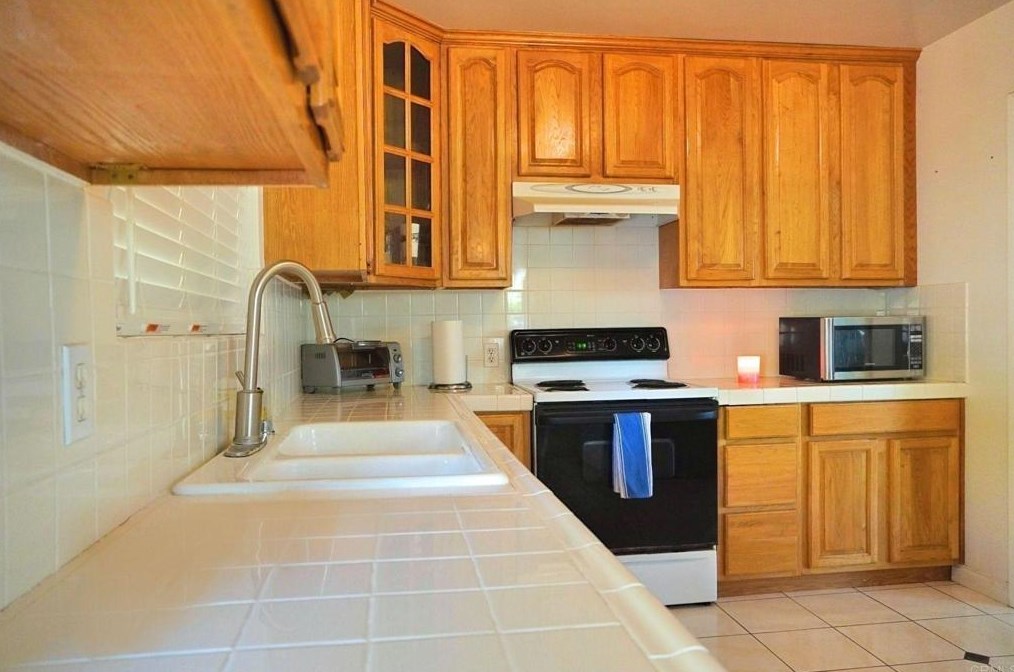 4715 Normandie Pl, La Mesa, CA 91942