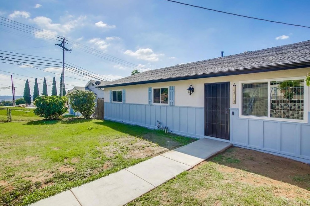 1010 Capistrano Ave, Spring Valley, CA 91977