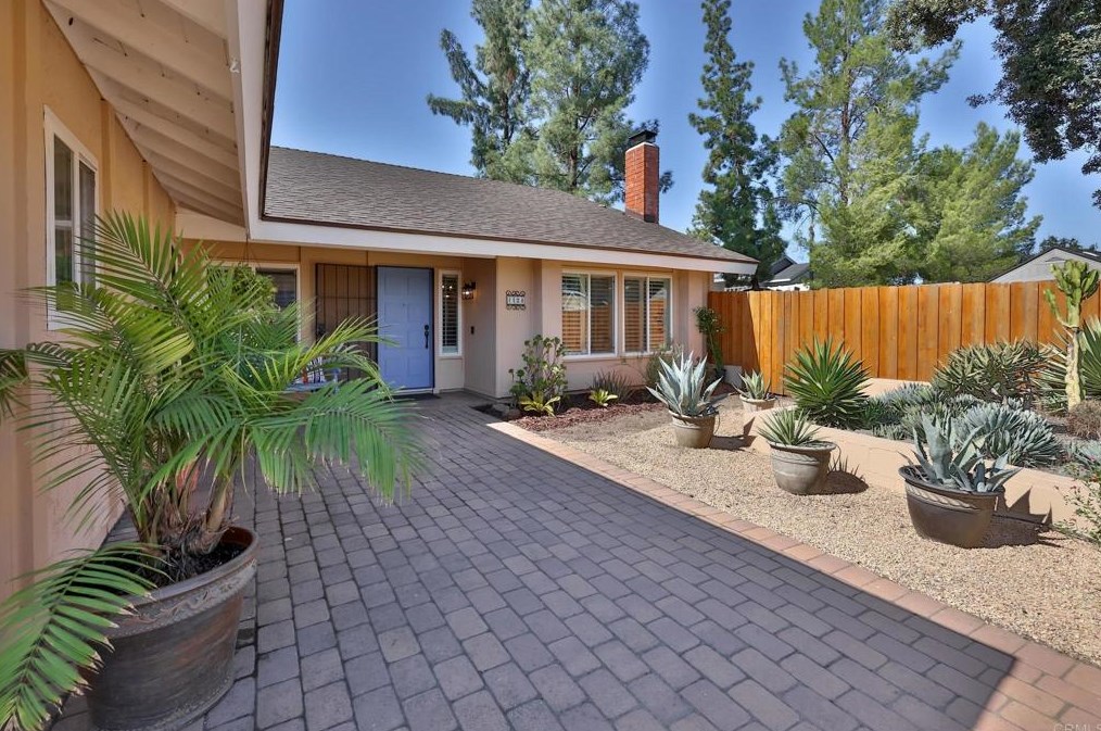 1124 Lostinda, El Cajon, CA 92019