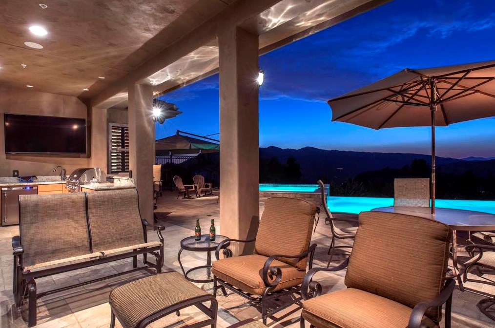 553 Sky Mesa Rd, Alpine, CA 91901