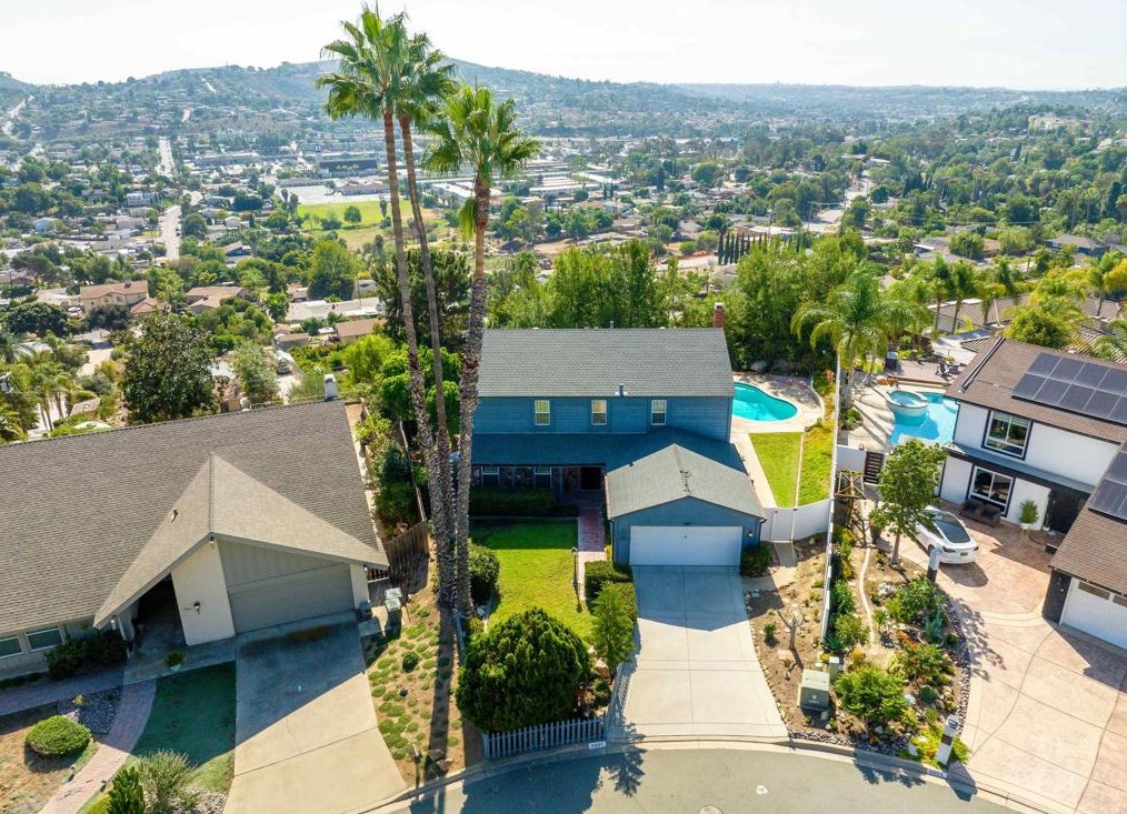 9841 Mozelle Ln, La Mesa, CA 91941