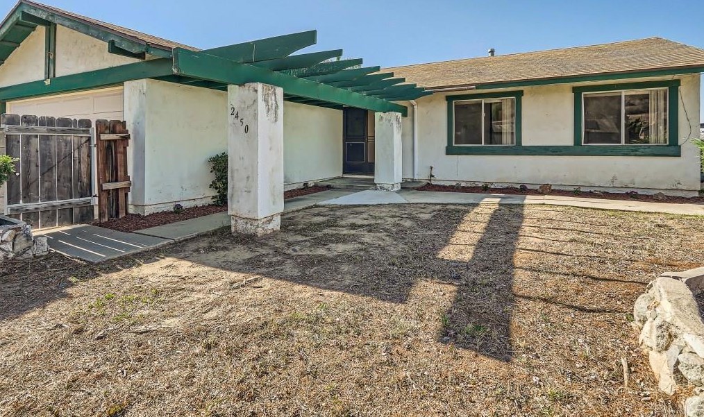 2450 Trace Rd, Spring Valley, CA 91978