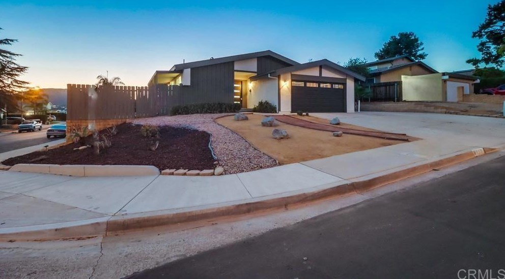 9312 Goyette Pl, Santee, CA 92071-2328