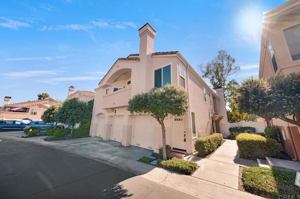 484 Belle Vista Dr, Chula Vista, CA 91910-7574