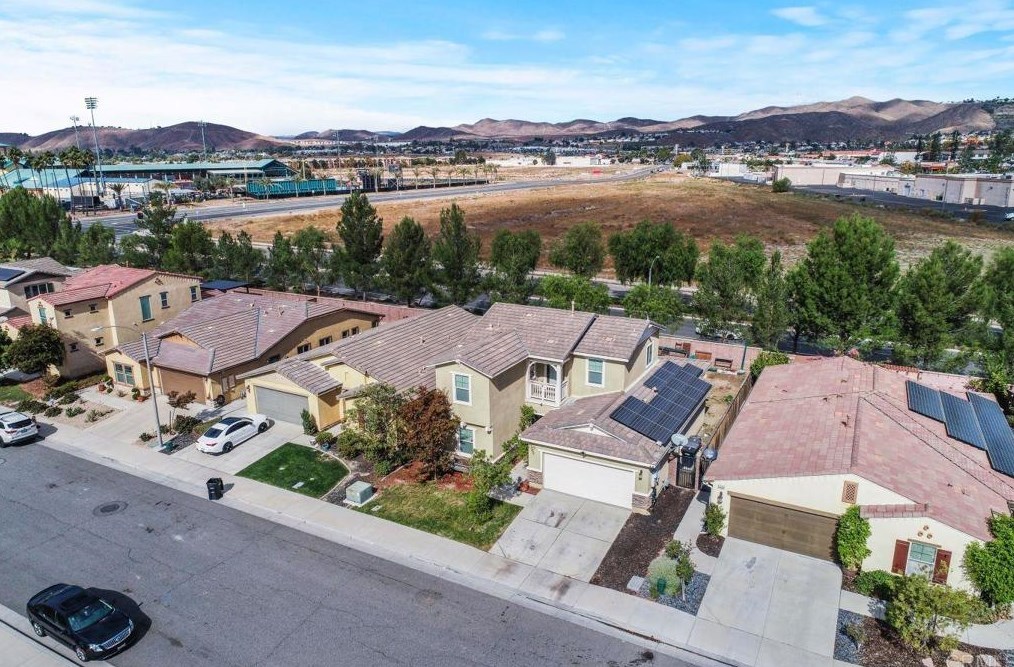 29424 Tournament, Lake Elsinore, CA 92530