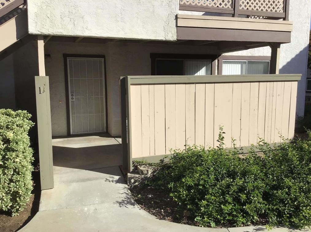 9808 Shirley Gardens Dr #1, Santee, CA 92071