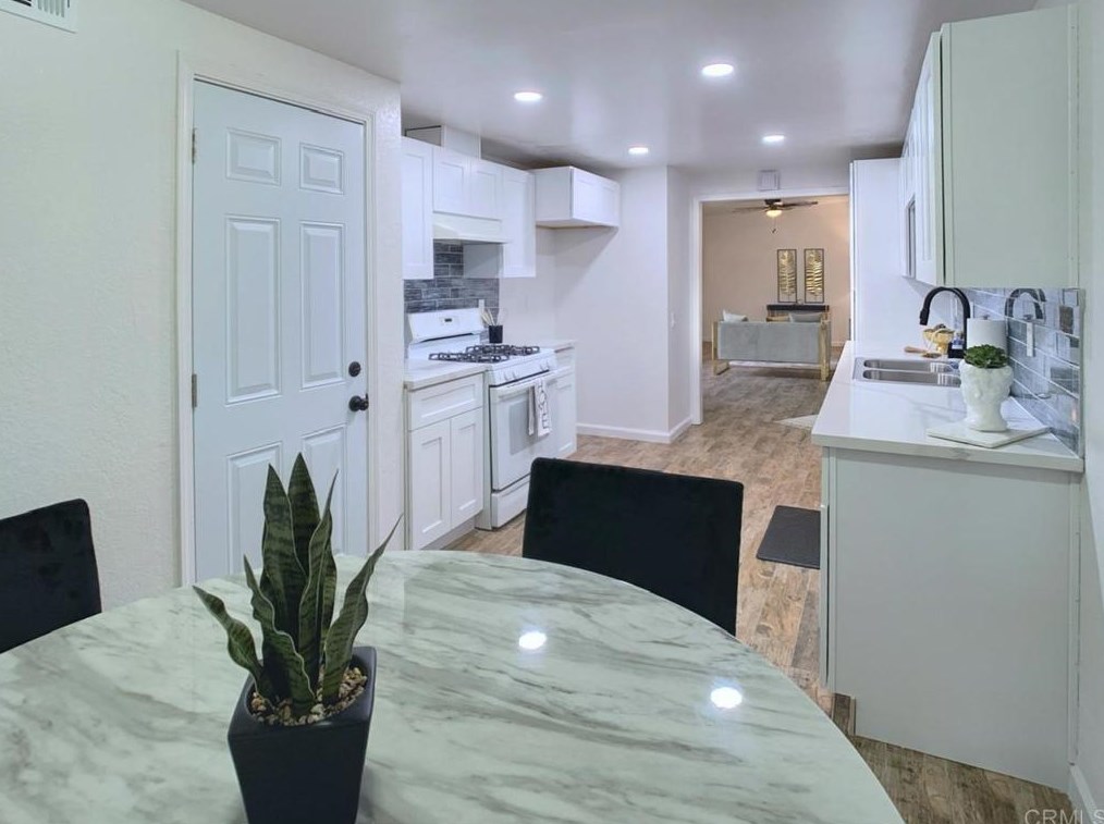 2548 S Granada Ave, Spring Valley, CA 91977