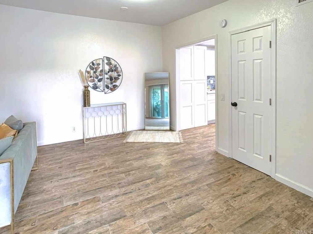 2548 Granada Ave, Spring Valley CA  91977-6723 exterior
