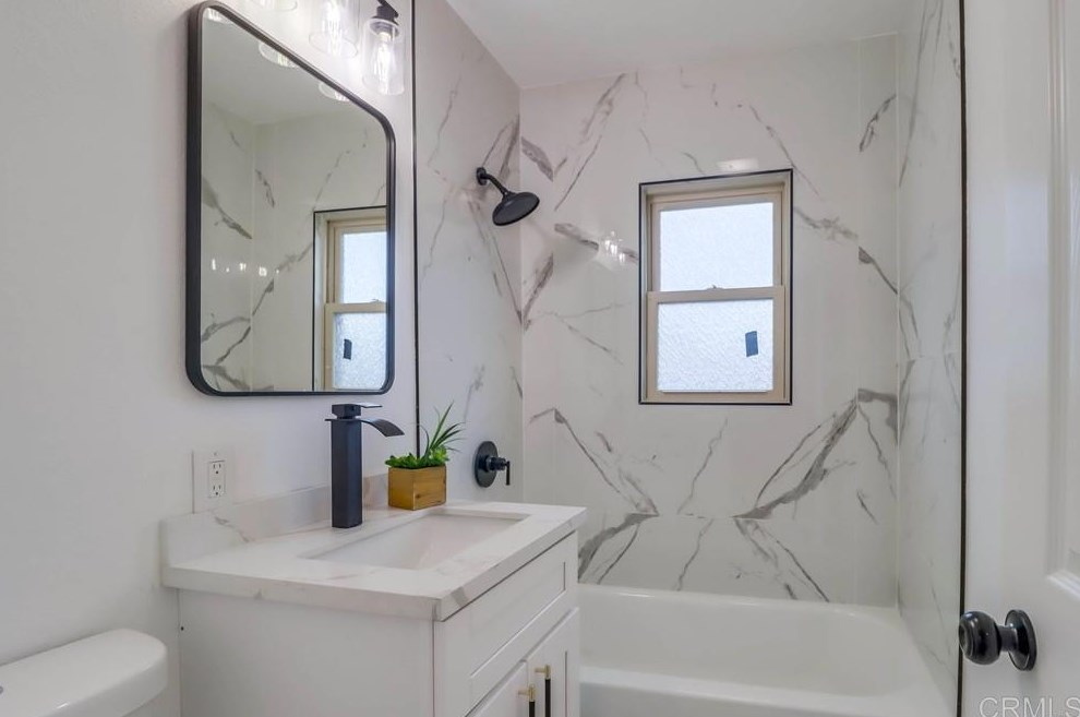 1086 Madison Ave, Chula Vista CA  91911-1614 exterior