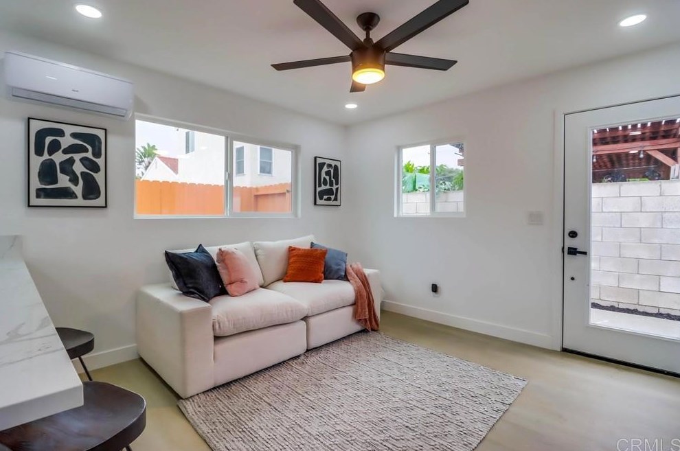 1086 Madison Ave, Chula Vista CA  91911-1614 exterior