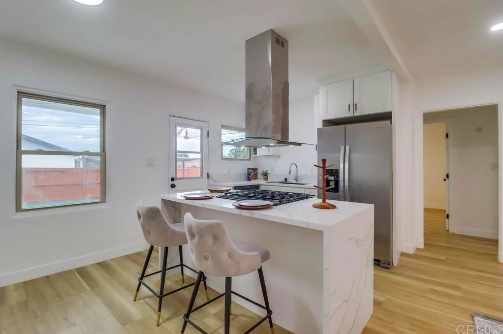 1086 Madison Ave, Chula Vista CA  91911-1614 exterior