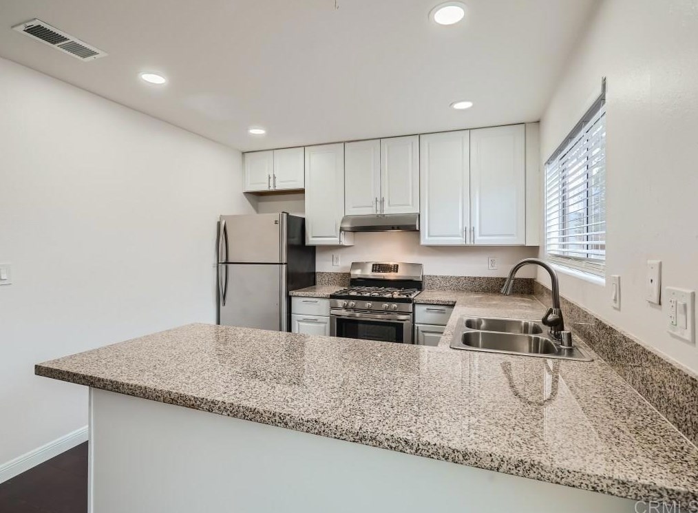 445 S Lincoln Ave, El Cajon, CA 92020