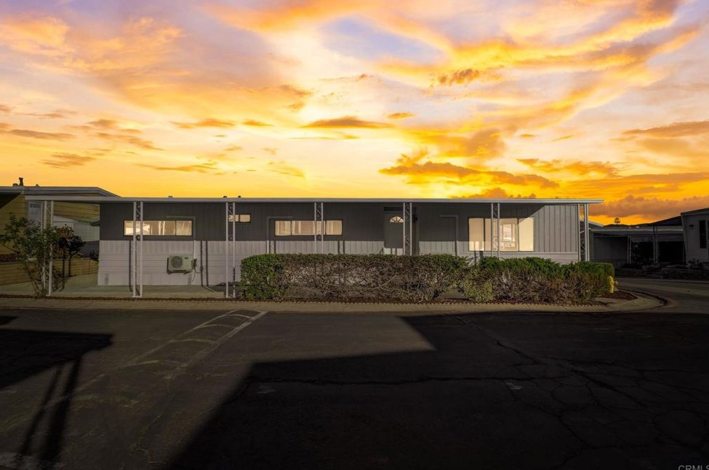 8701 Mesa Rd #132, Santee, CA 92071