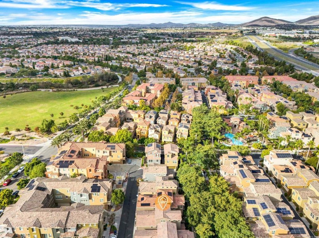 1817 Olive Green St, Chula Vista CA  91913-8305 exterior