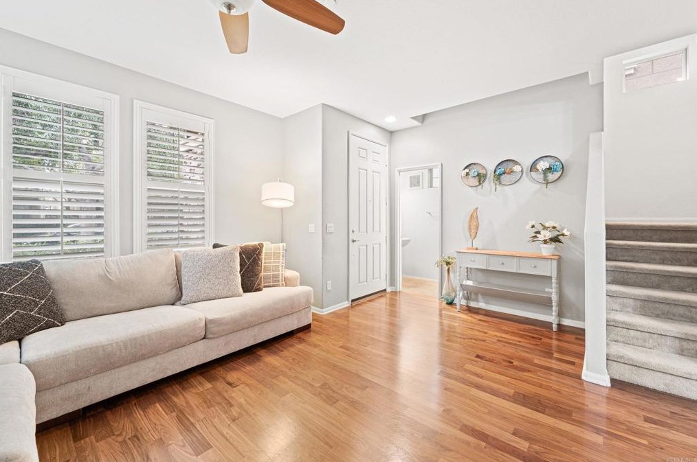 1817 Olive Green St, Chula Vista CA  91913-8305 exterior