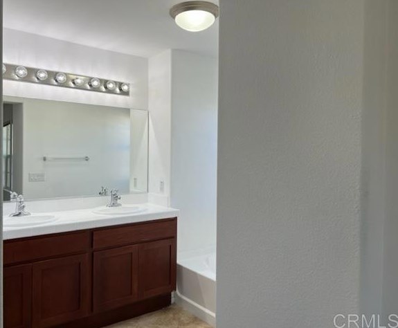 2711 White Pine Ct, Chula Vista CA  91915-1717 exterior