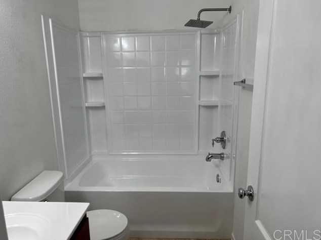 2711 White Pine Ct, Chula Vista CA  91915-1717 exterior