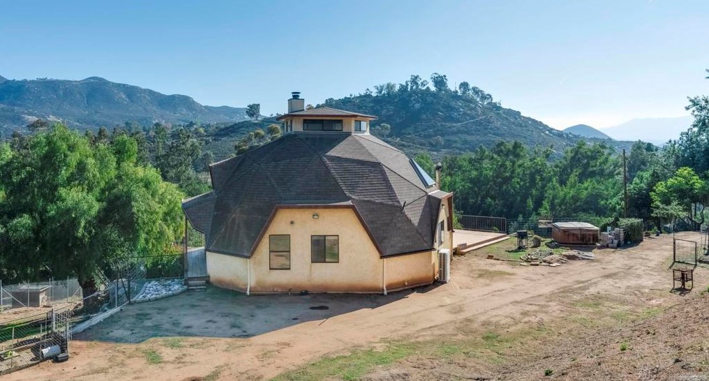 3028 Miramontes Rd, Jamul, CA 91935-3246