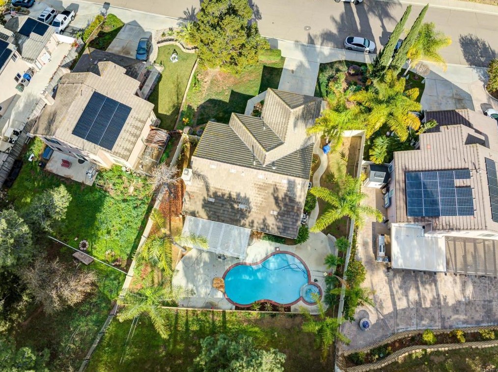 8345 County Dr, El Cajon CA  92021-8823 exterior