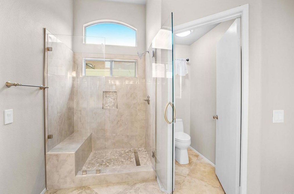 8345 County Dr, El Cajon CA  92021-8823 exterior