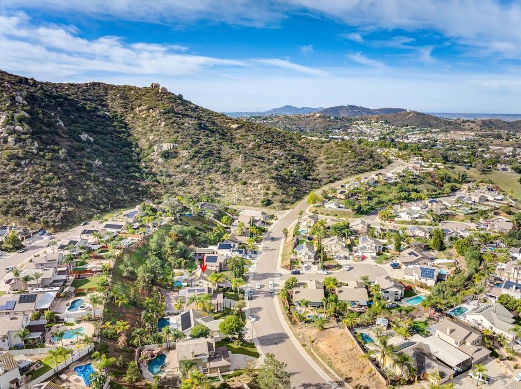 8345 County Dr, El Cajon CA  92021-8823 exterior