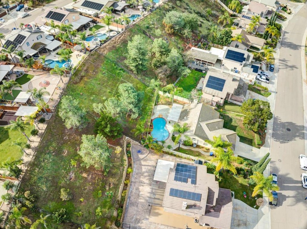 8345 County Dr, El Cajon CA  92021-8823 exterior