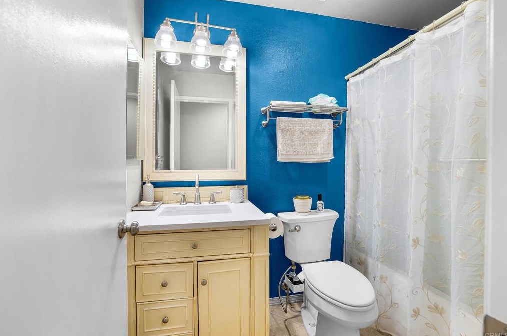 8345 County Dr, El Cajon CA  92021-8823 exterior