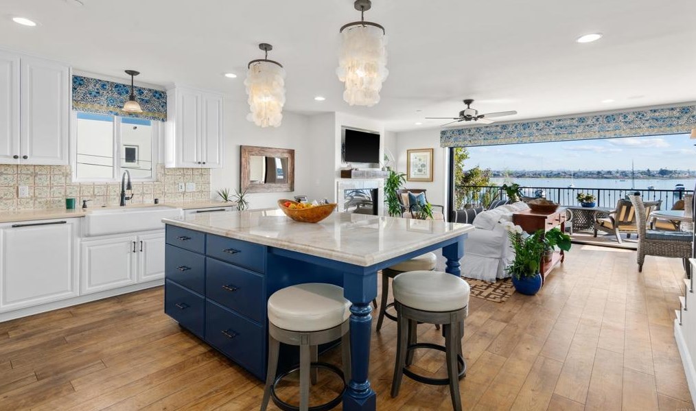 3610 Bayside Walk, San Diego, CA 92109