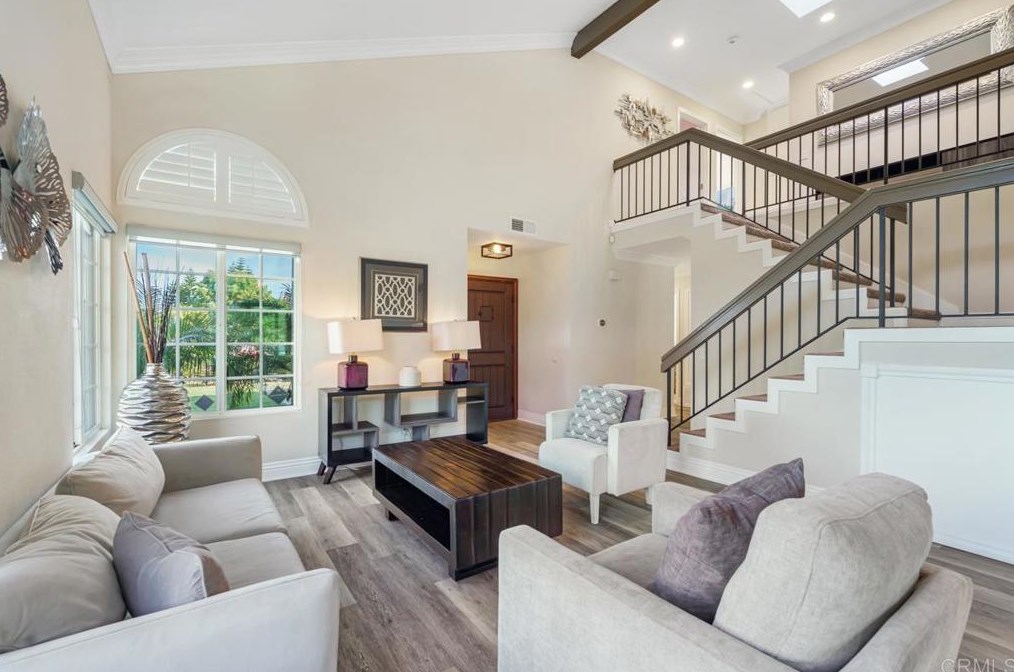 600 Redlands Pl, Bonita CA  91902-4014 exterior