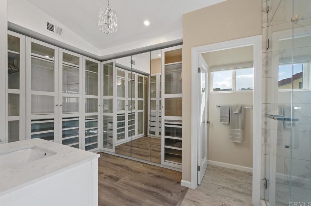 600 Redlands Pl, Bonita CA  91902-4014 exterior